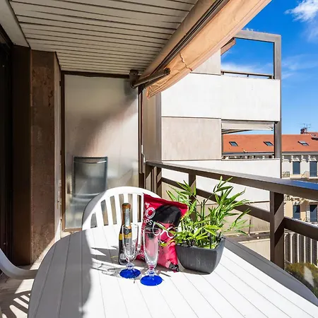 Gray D'albion Bra507 Apartment Cannes